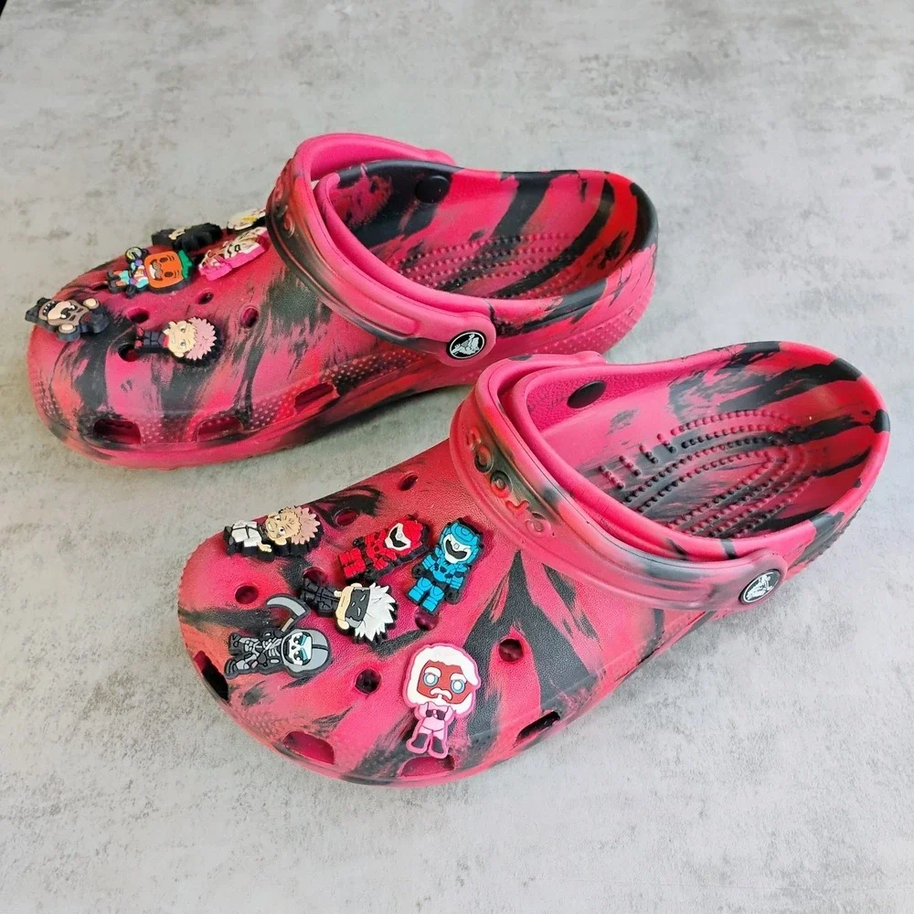 Crocs Classic Marbled Clogs Red Black Size 6 Manga Charms Kids
